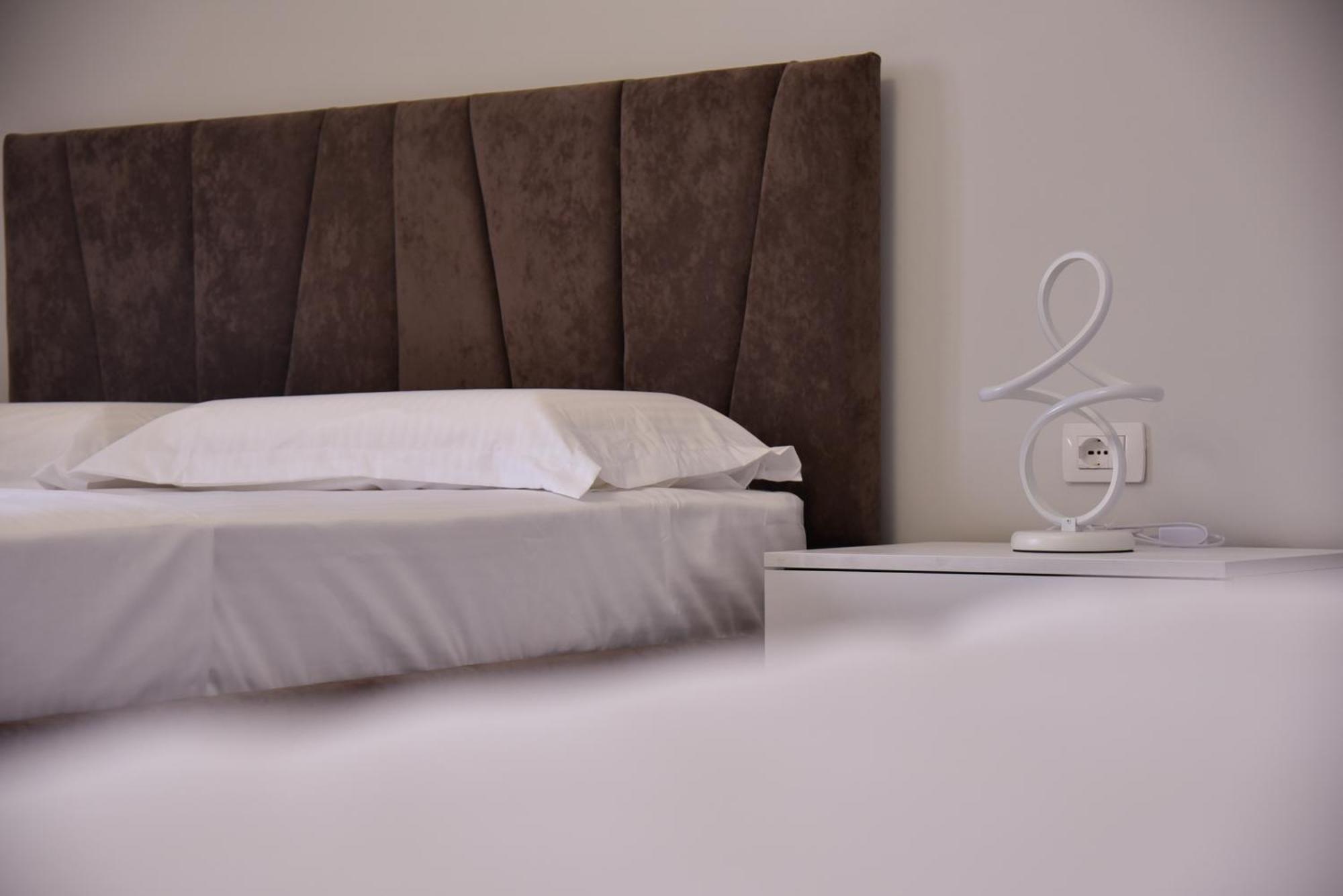 City Center Inn Shkodra Kültér fotó