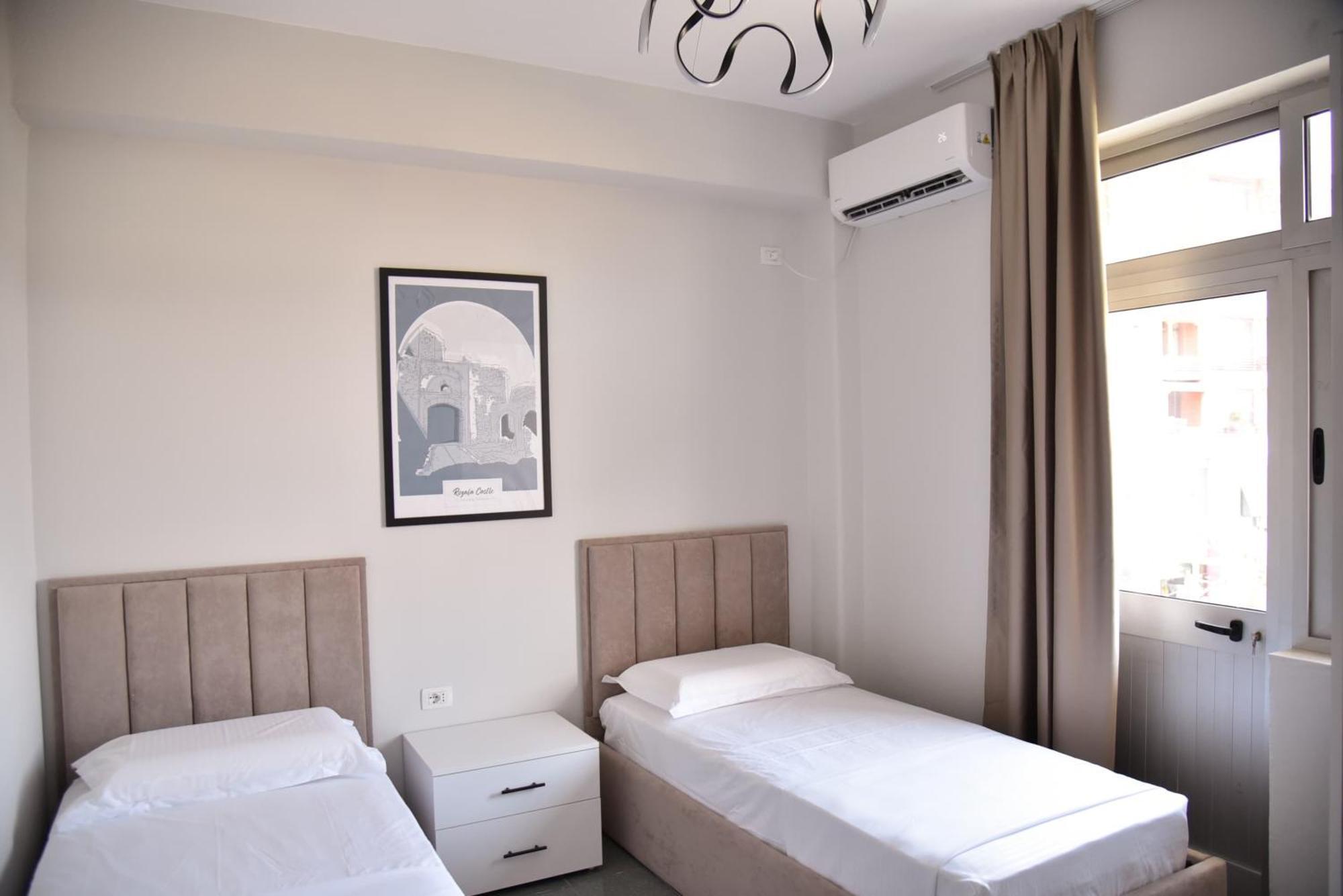 City Center Inn Shkodra Kültér fotó