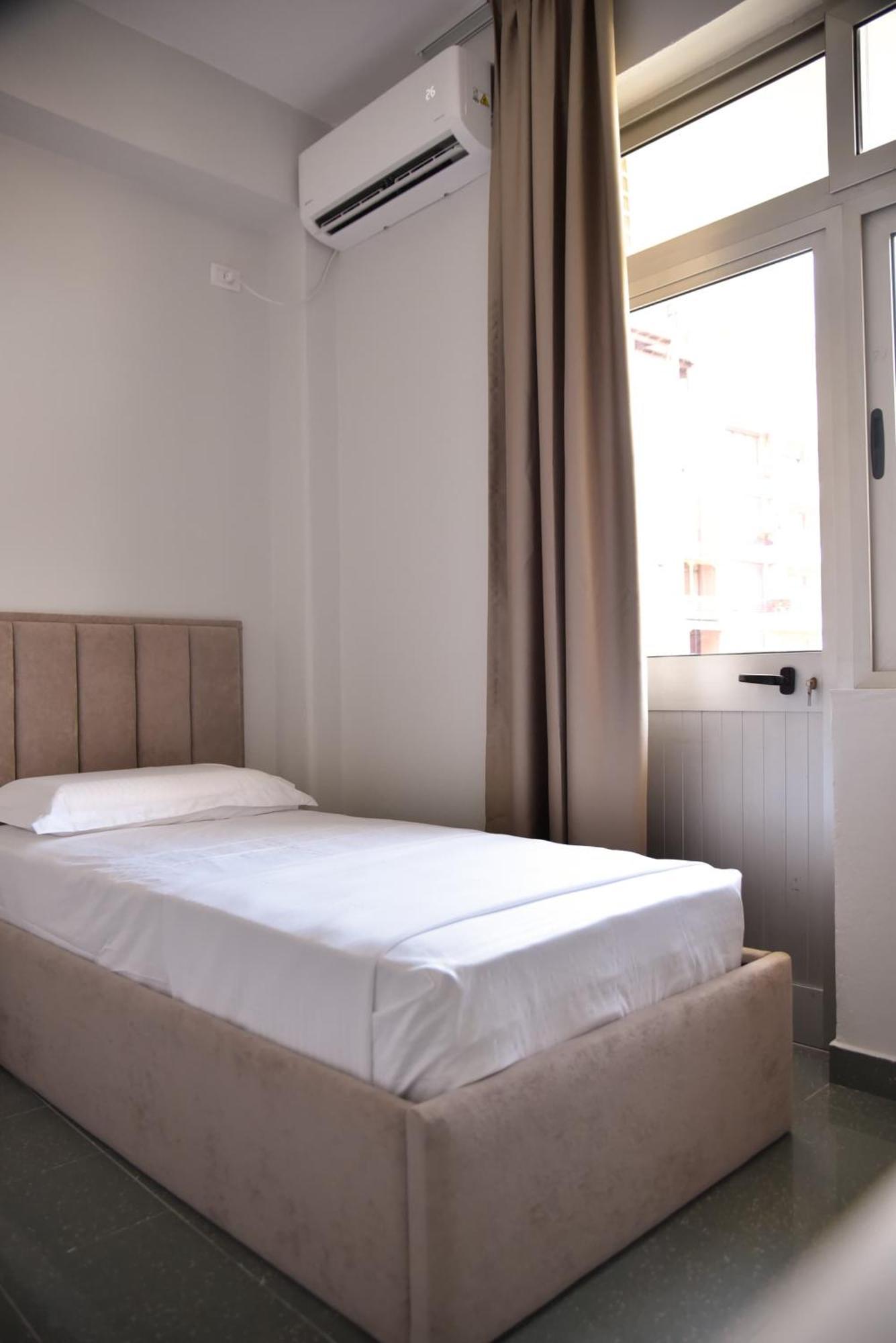 City Center Inn Shkodra Kültér fotó