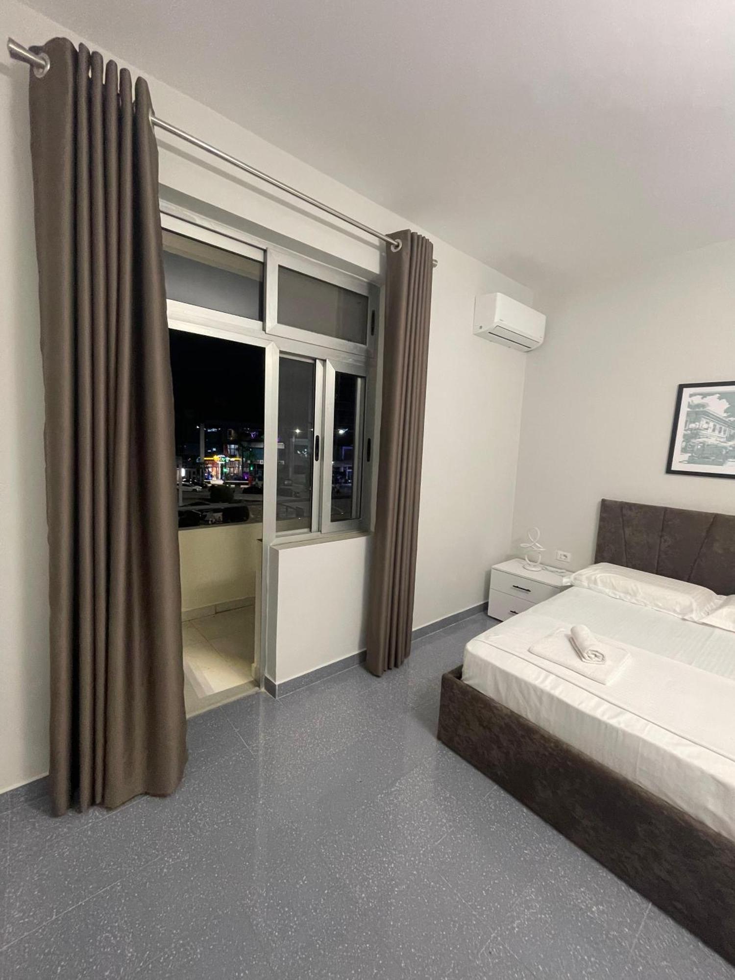 City Center Inn Shkodra Kültér fotó